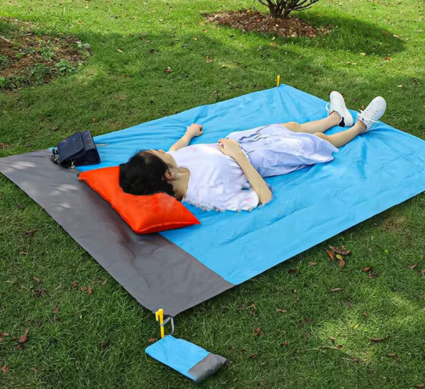 Пляжный водоотталкивающий коврик 200х140 см. / Покрывало - подстилка для пляжа и пикника анти-песок